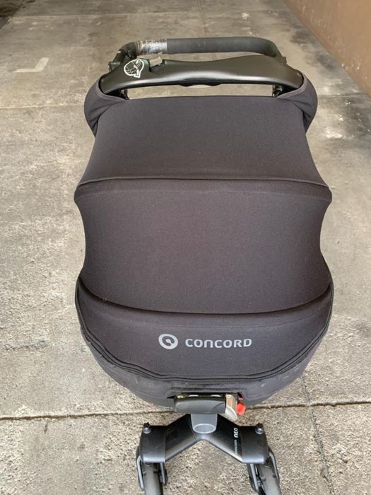 Carrinho de bebe marca concord , usado.
