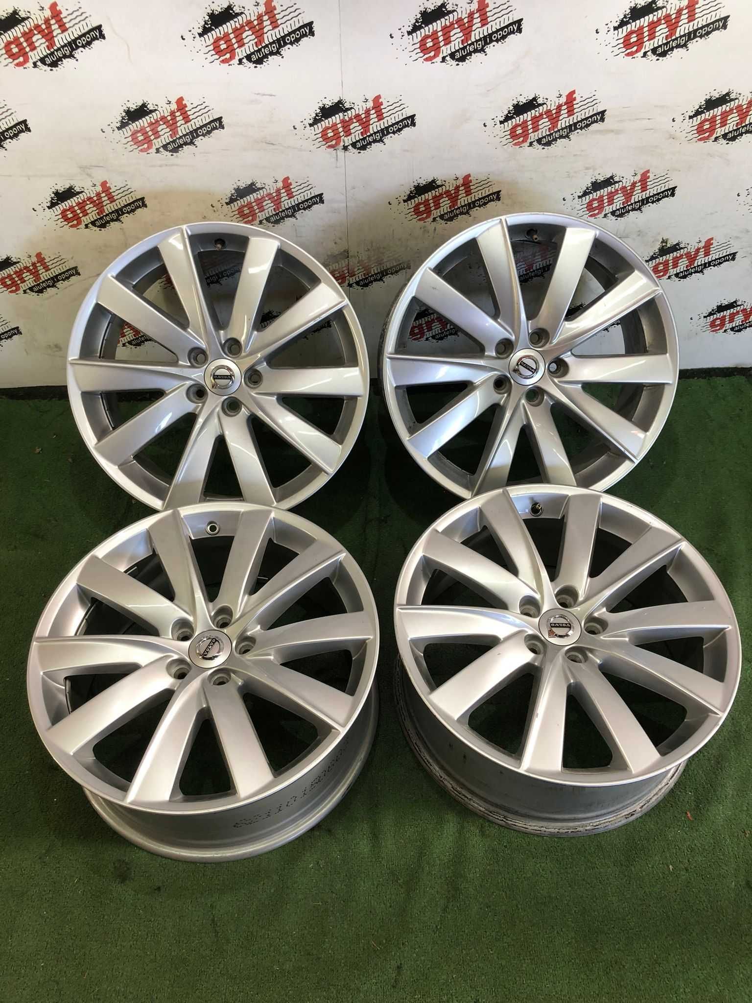 *Komplet Alufelg 5x108 19'' FORD