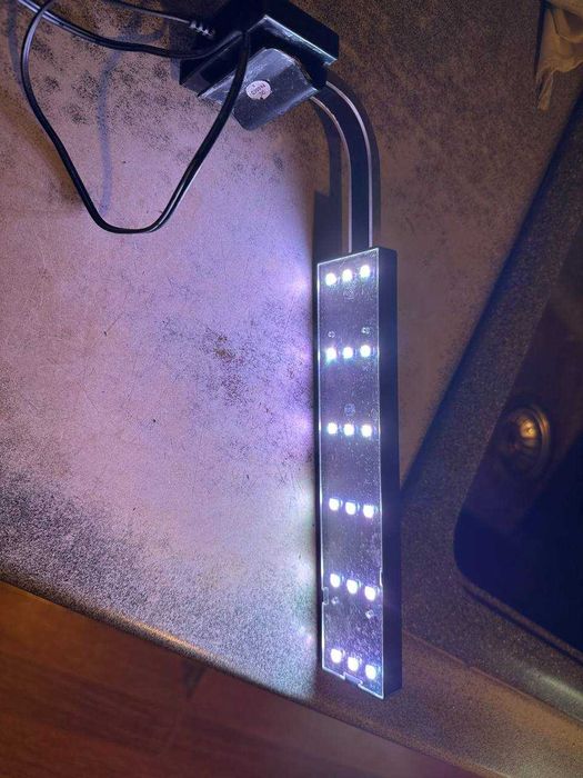 Продам LED-світильник Resun LM-18 для акваріума, б/у
