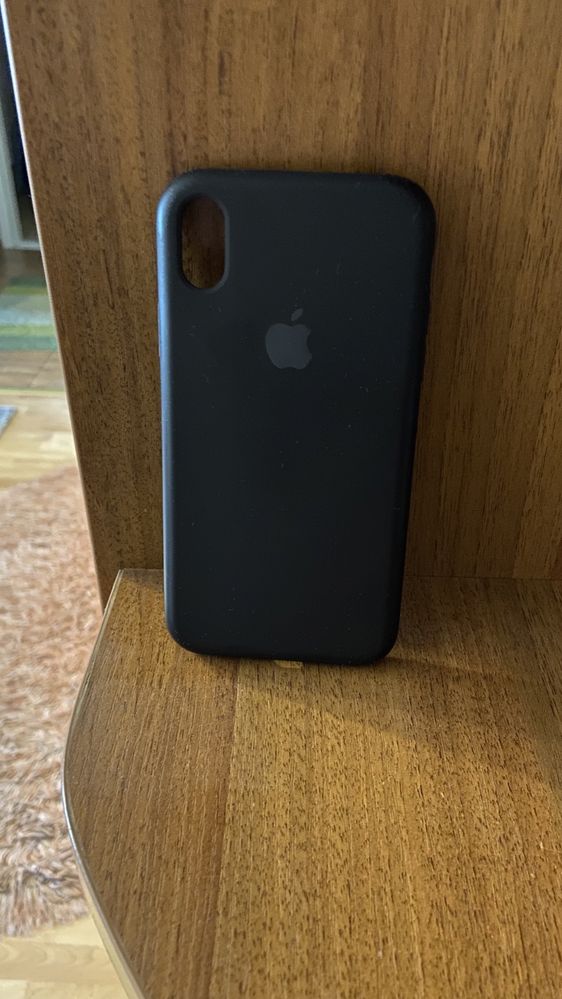 Продам защитные чехлы на iPhone XR и 11