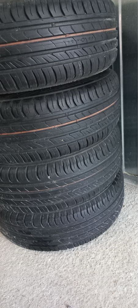 Opony letnie NOKIAN  195/65/R15.  2020 rok