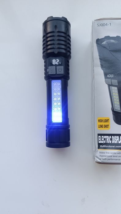 Lanterna USB com indicador de bateria e multicor nova na caixa