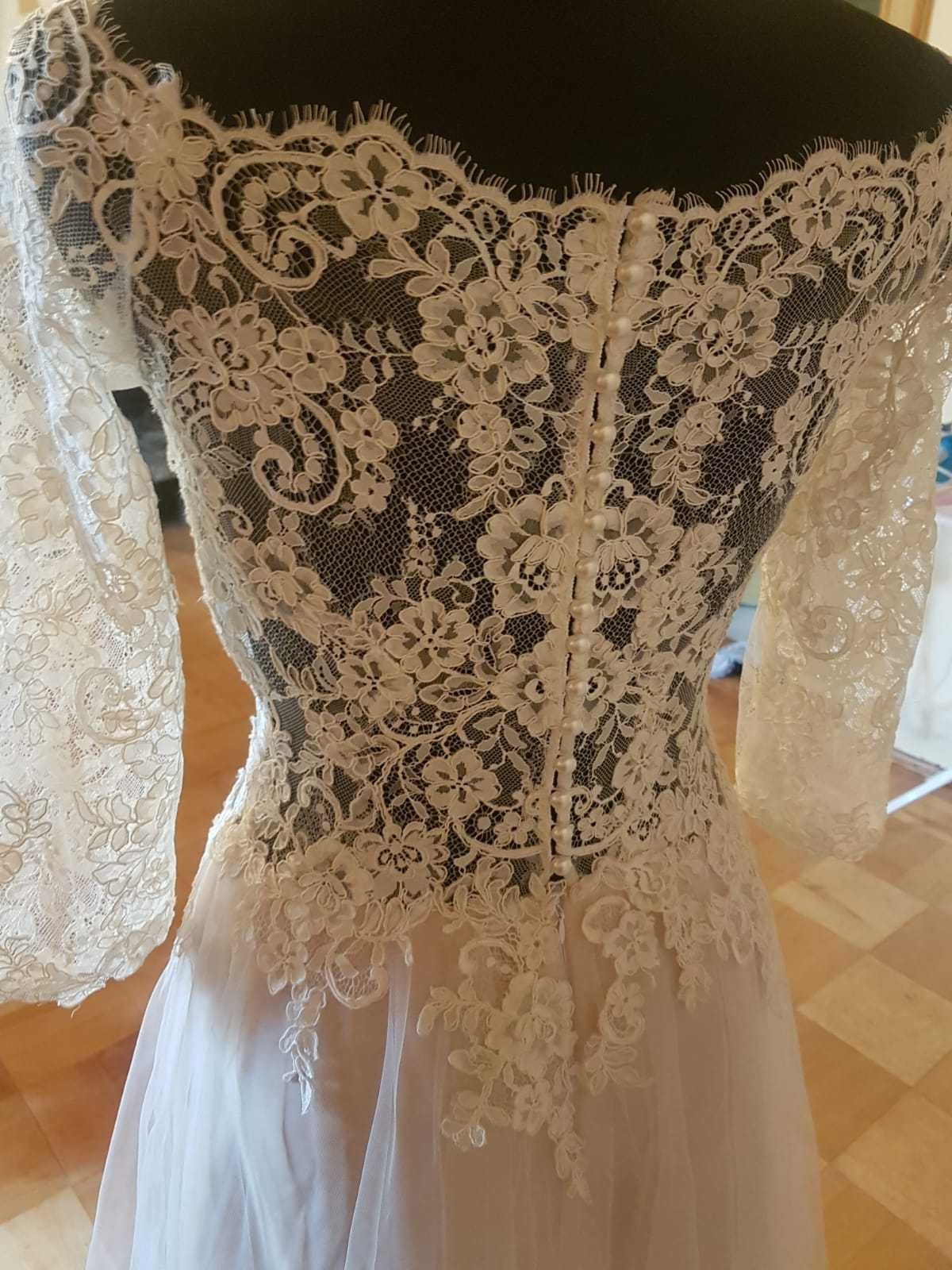 Suknia ślubna ręcznie szyta na zamówienie