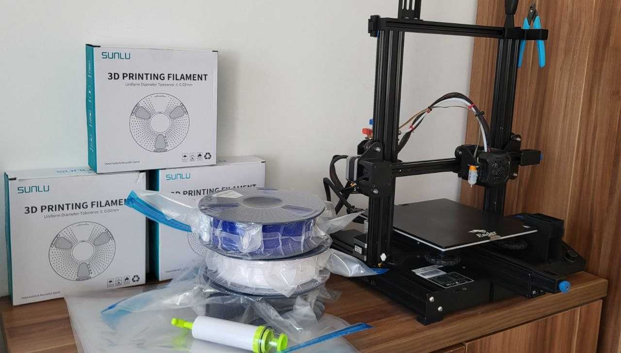 Drukarka 3D Creality Ender 3 V2 + 3D-Touch + filamenty + akcesoria