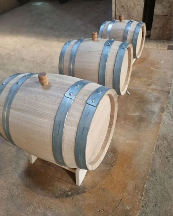 Дубові бочки 30л.