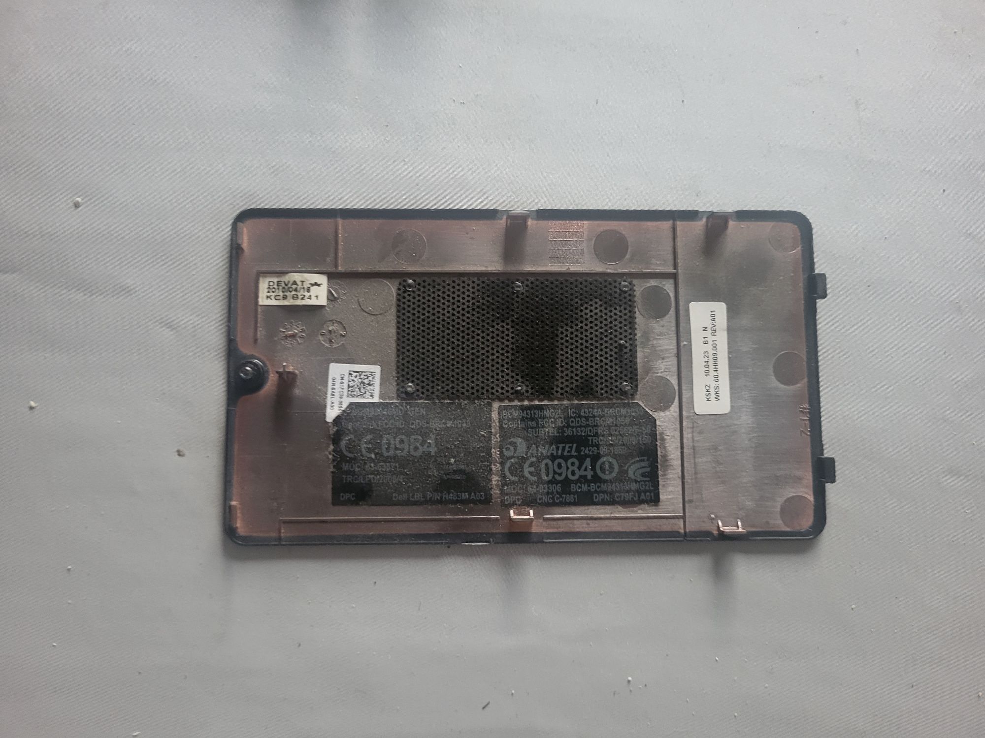 Sprzedam klapkę zaślepkę do Laptopa DELL INSPIRON N5010