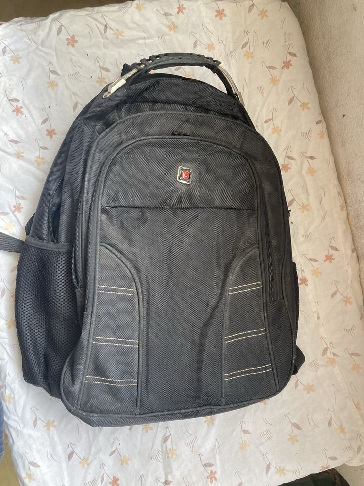 Mochila Chenson preta