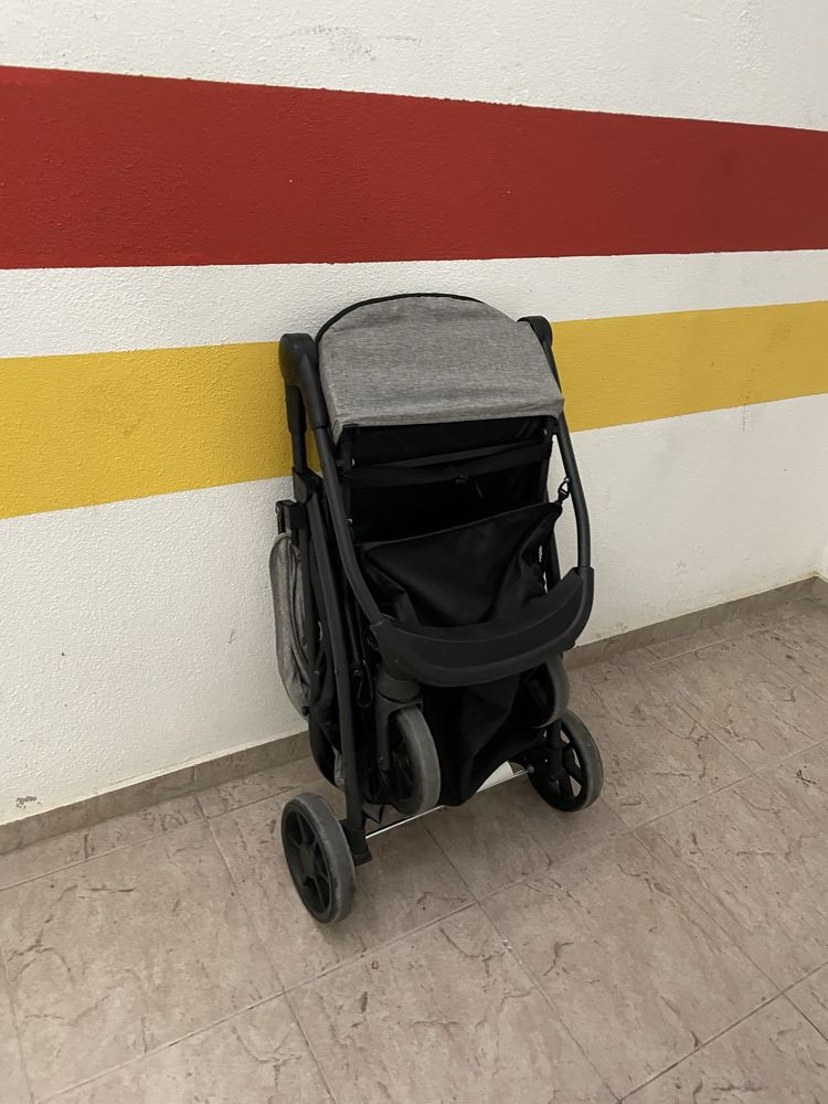 Carrinho de bebe infantia