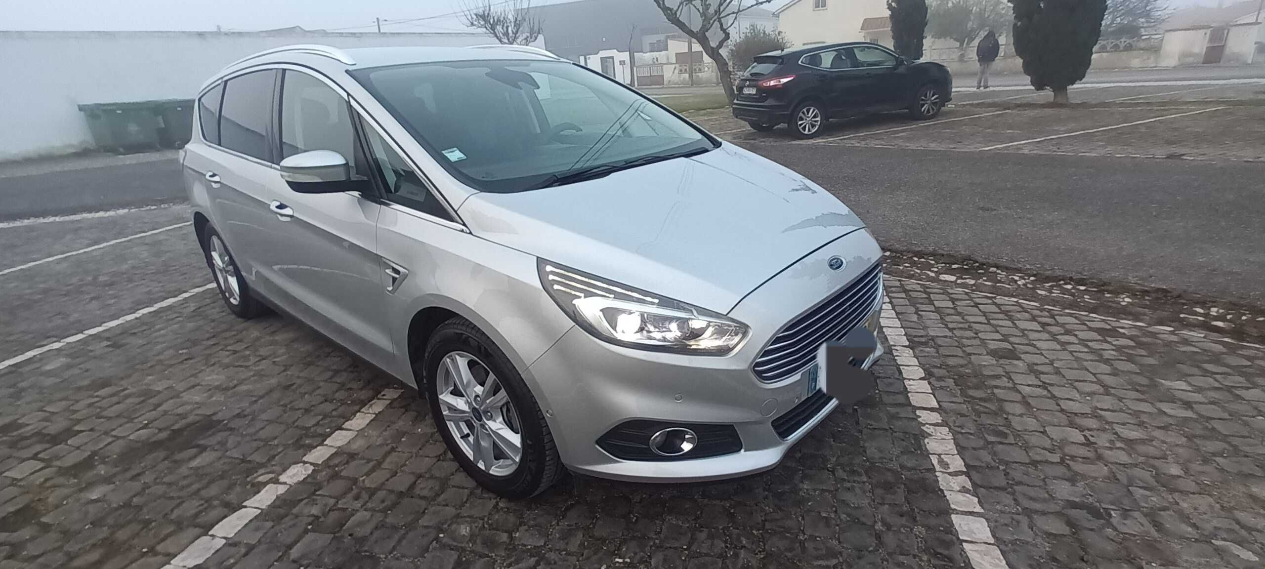Ford S Max diesel com 90.000km