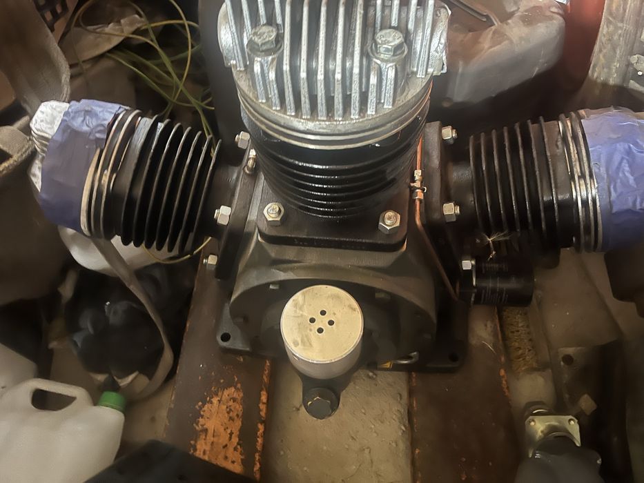 Kompresor doprezajacy z 4 bar do 45 kaeser dn45.silnik.pompa oleju itp