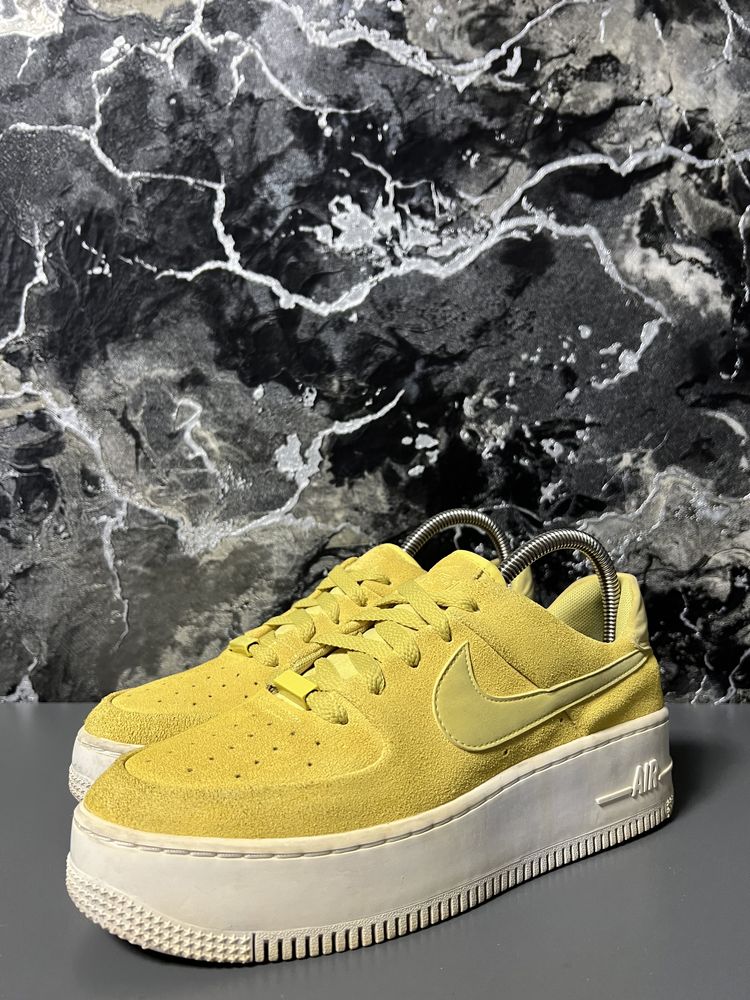 Кросівки жіночі Nike Air Force 1 Sage 40р