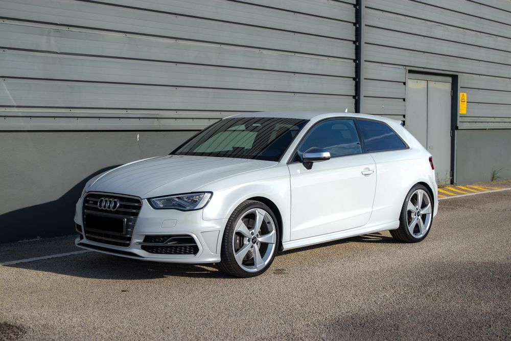 Audi S3 Sportback S-Tronic Quattro / Stage 2 & Backets
