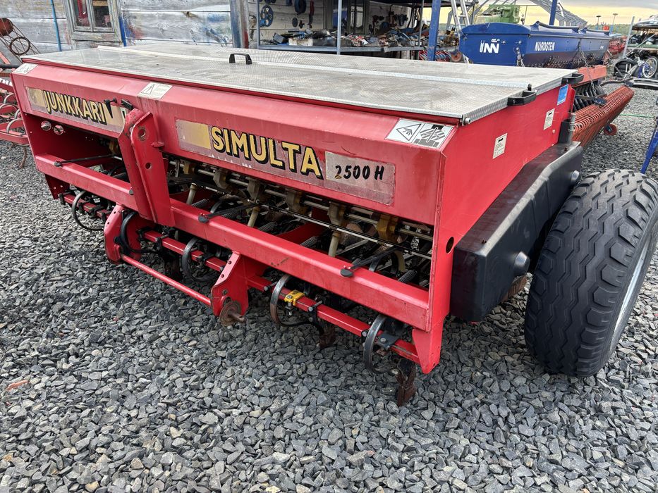 Сівалка сіялка дискова 2.5 метри Simulta з міндобривом