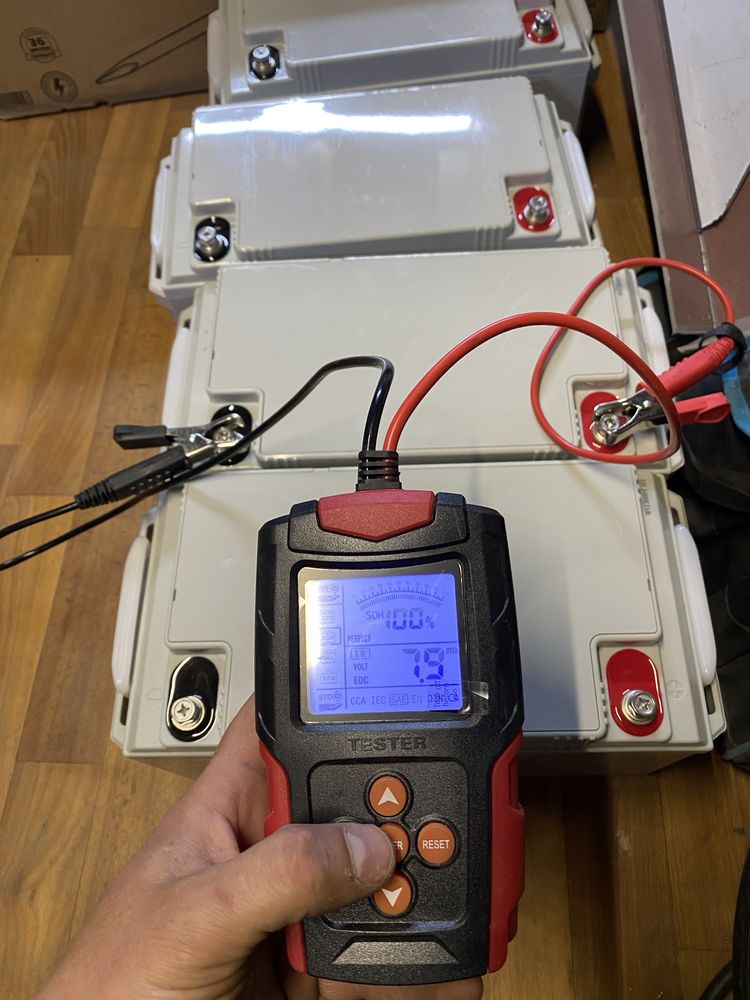 Продам акумулятори AGM 12v 65ah