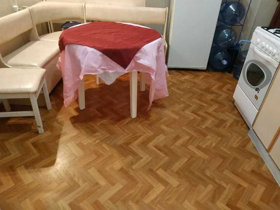 1-к. кв. по вул. Дмитрівська Царський будинок Центр