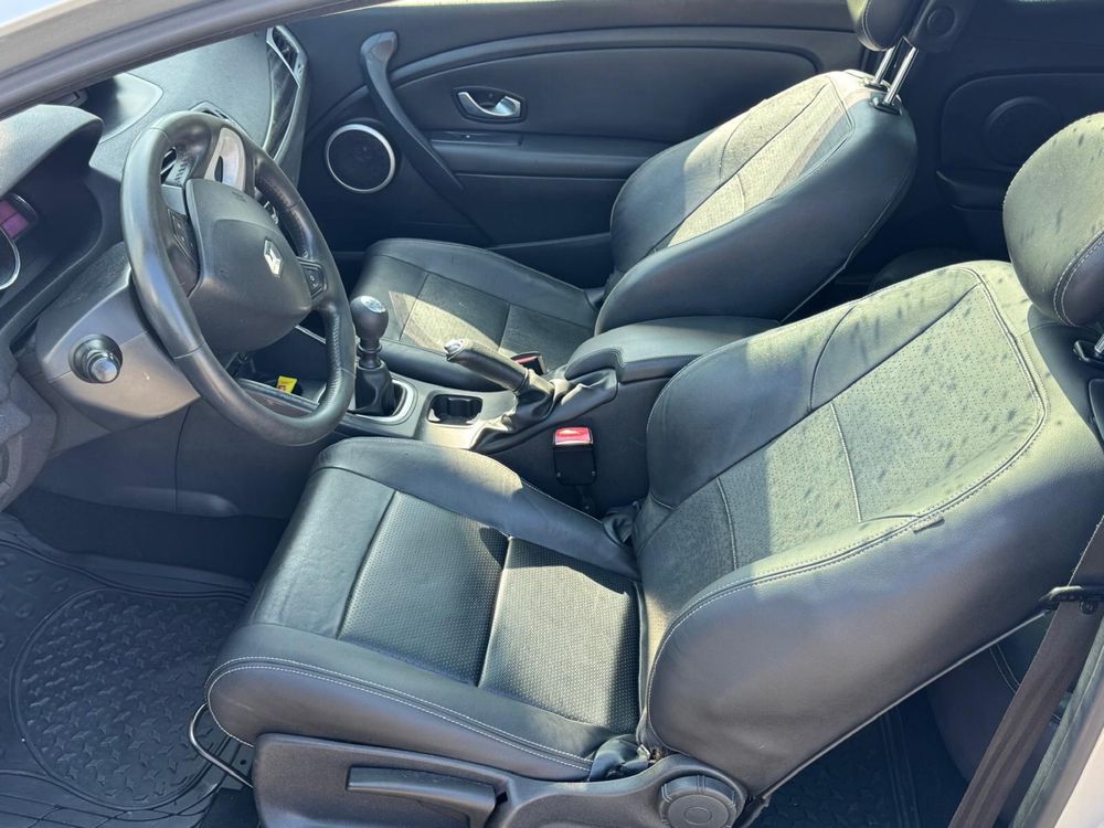 Renault megane  coupe