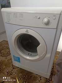 Máquina secar roupa Indesit urgente