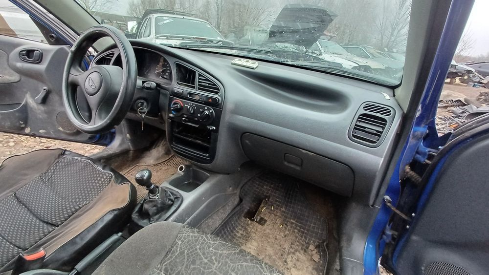 Продам Део Ланос на болты