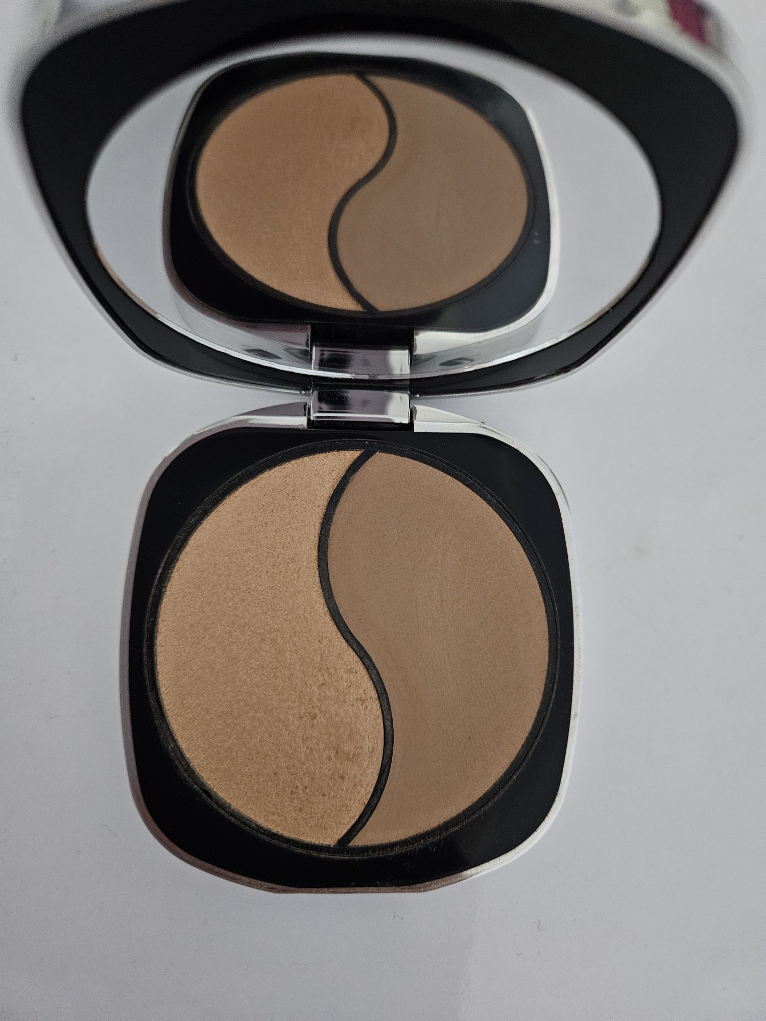 NEO Make Up/Bronzing Powder/bronzer z rozświetlaczem/2w1