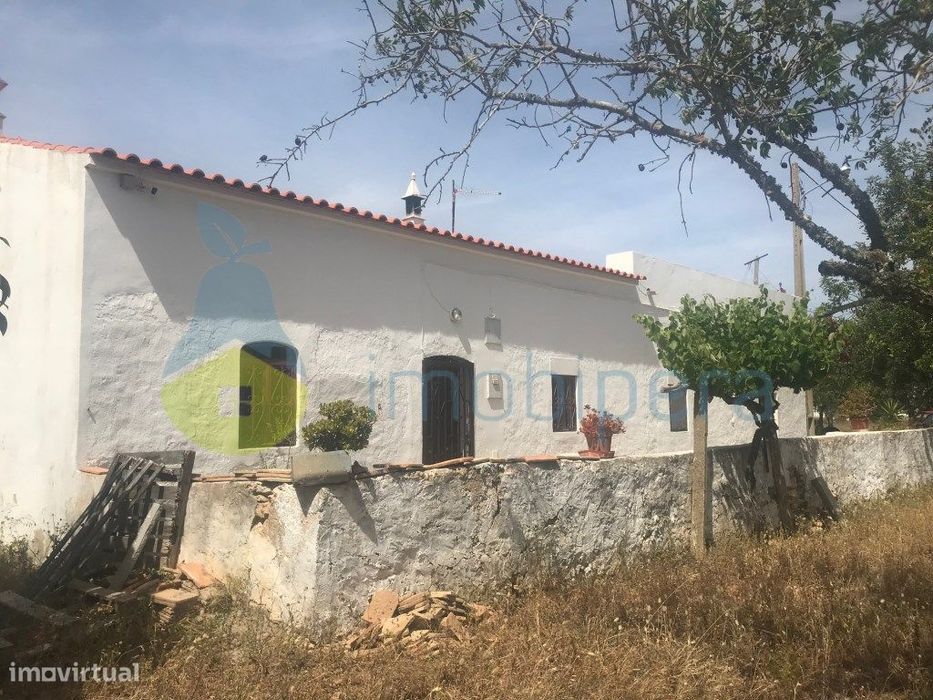 Moradia T4/Quintinha Algarvia Com 4,7Ha De Terreno Com Alfarrobeiras