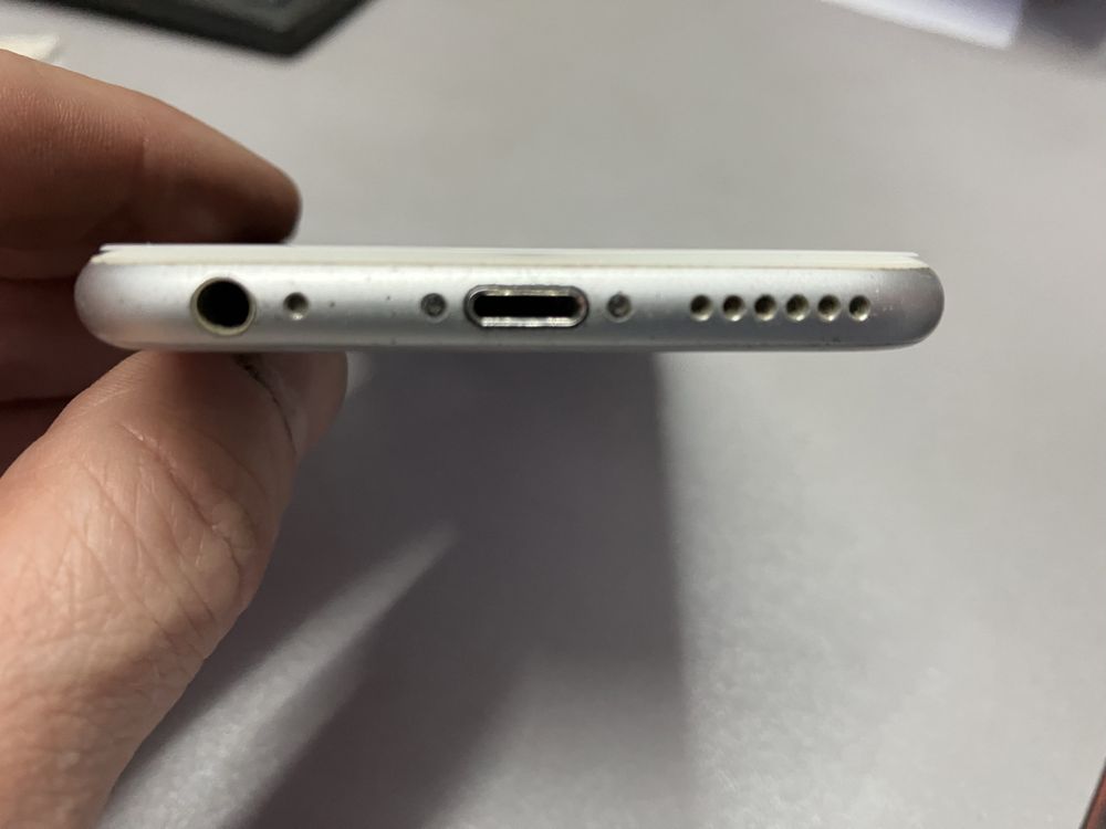 Айфон 6S срібно-білий колір