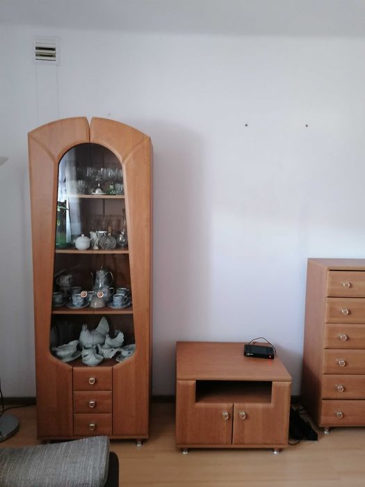 Szafka rtv półka na ścianę