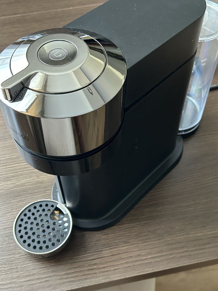 Nespresso Ekspres do kawy Vertuo Next Deluxe Chrom