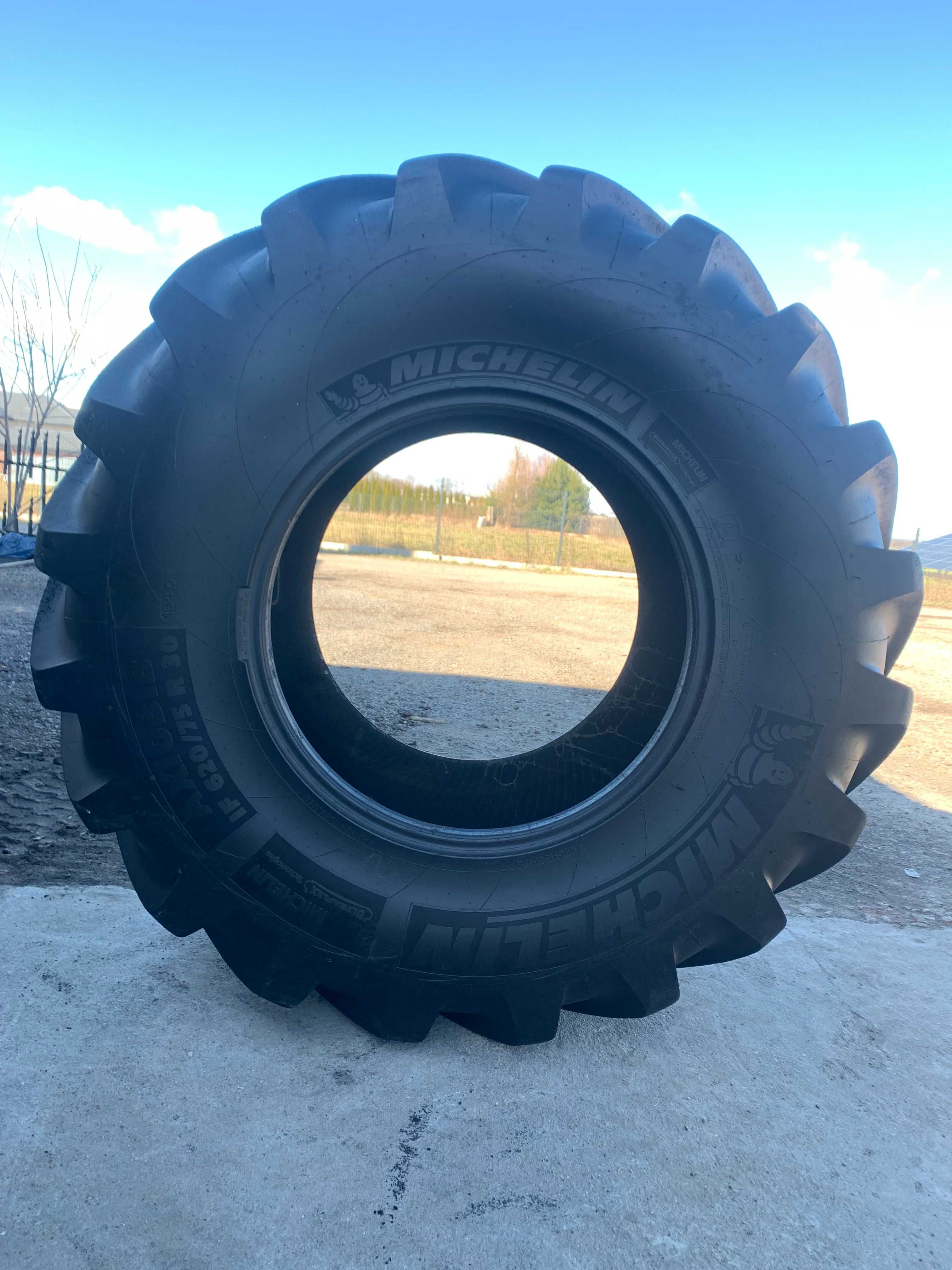 620/75R30 Michelin Axiobib JM704