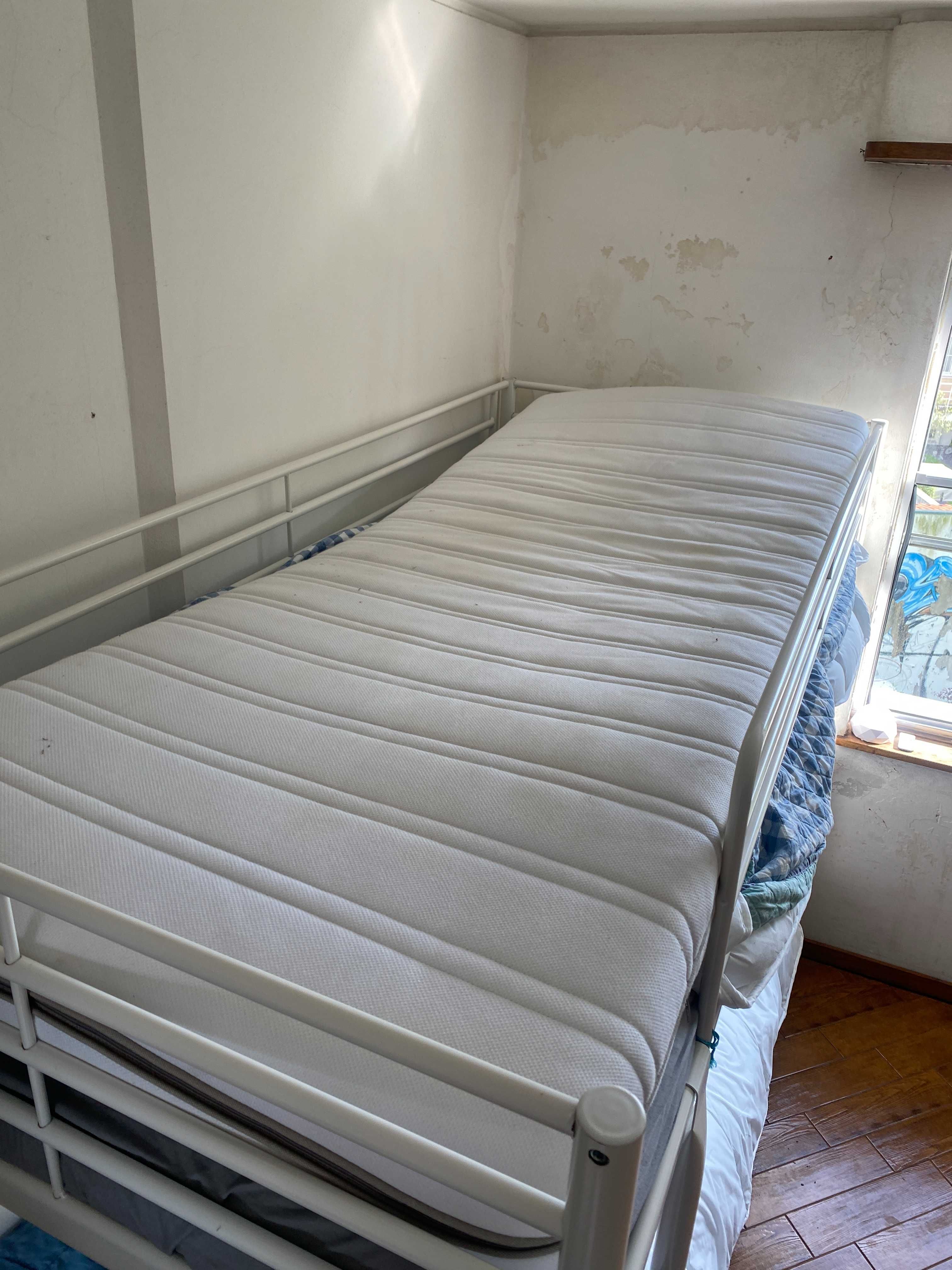 Colchão IKEA- MALVIK -  Como Novo 80 X 200cm