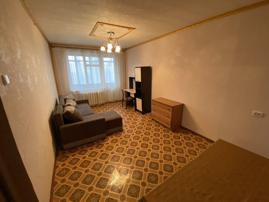 Продам 2 х кім.,чешку квартиру на Максима Дії