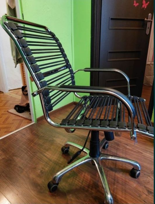 Fotel biurowy, obrotowy, czarny,  marki VOX