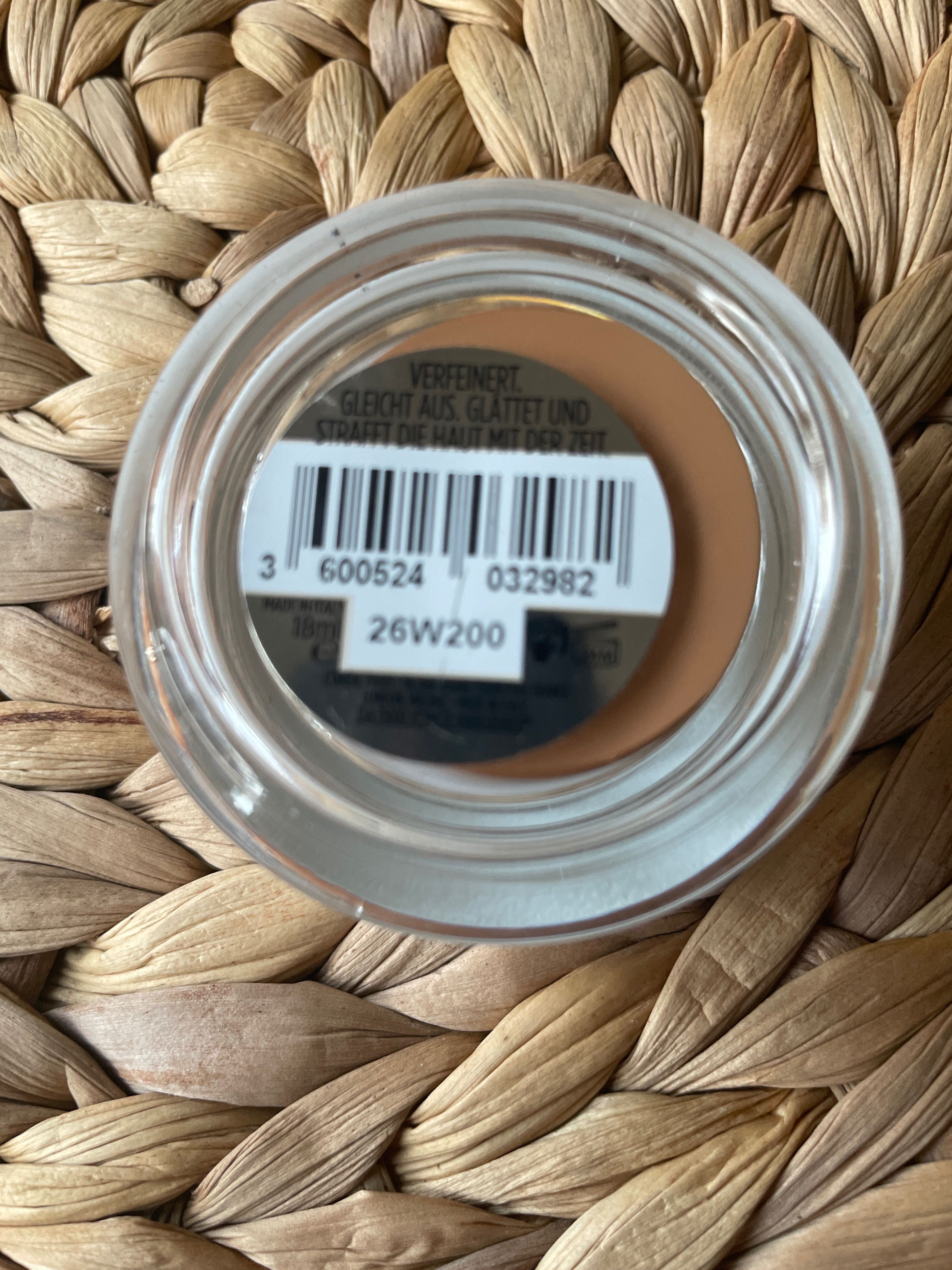 L'Oréal Age Perfect Ujędrniający balsam do makijażu 03 Medium 18 ml