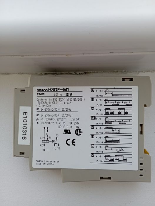 Реле времени, таймер, OMRON H3DE-M1, H3DK-M1.