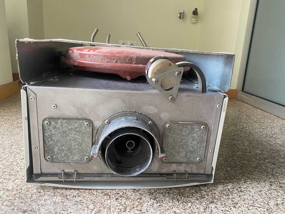 Caldeira Mural VULCANO, 7 Radiadores (38 elementos) e acessórios