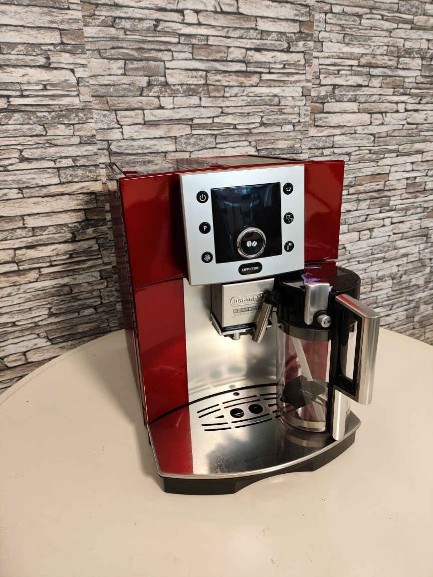 Кофемашина в Каждый Дом ® DELONGHI  ESAM 5550 Perfecta.