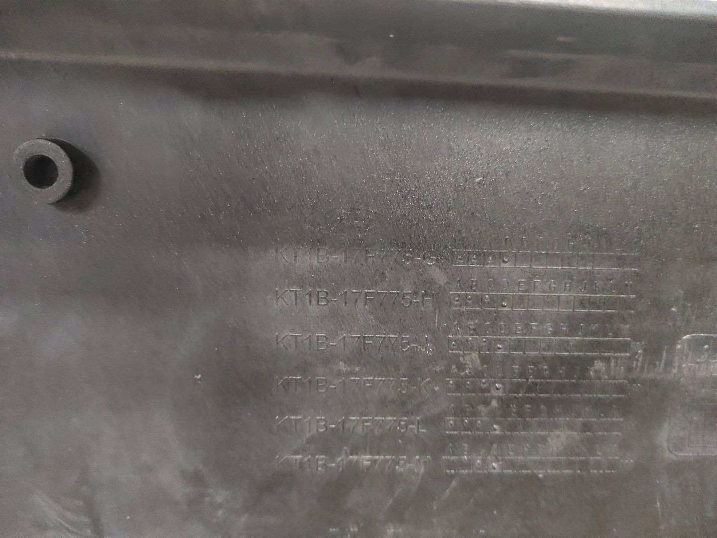 Ford Transit Connect lift 2018 Z przodu Zderzaki