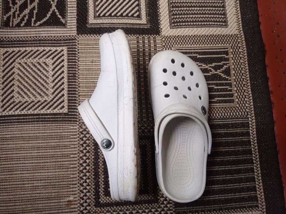 Аналог Crocs шльопанці