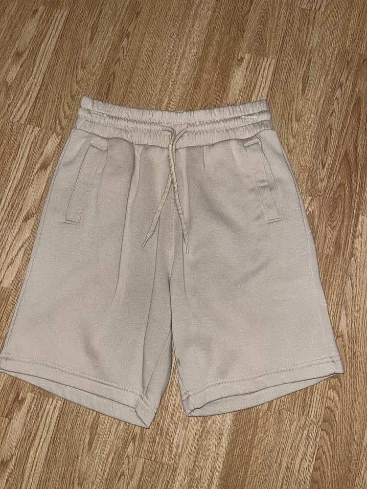 Шорти H&M(HM) Regular Fit
