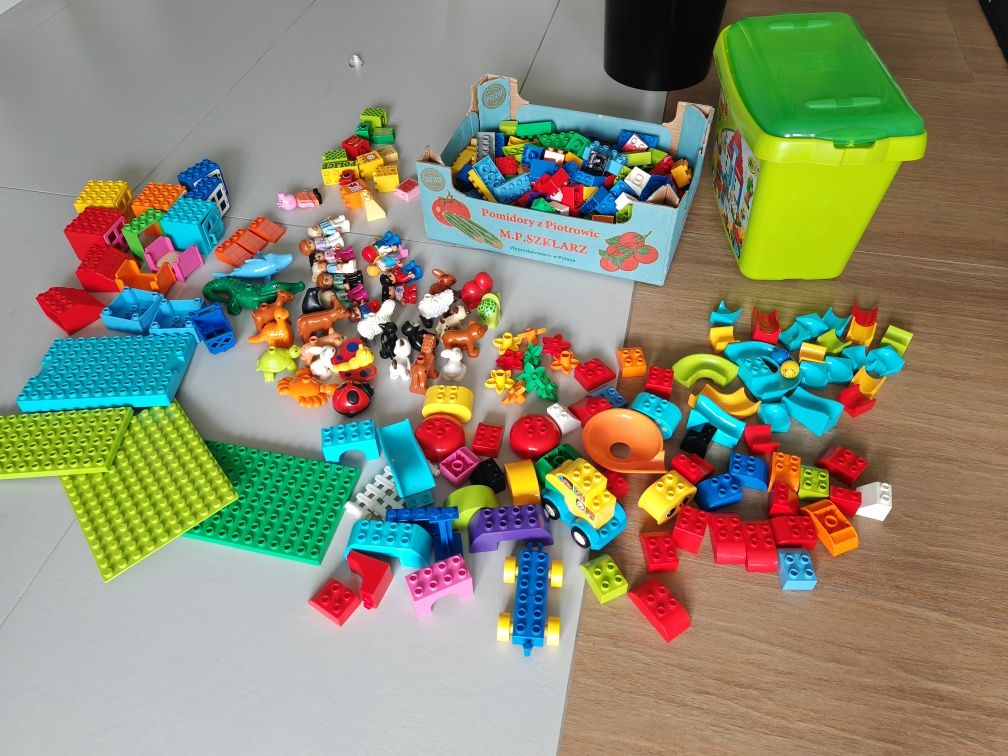 Wielki zestaw Lego duplo ludziki zwierzątka tor