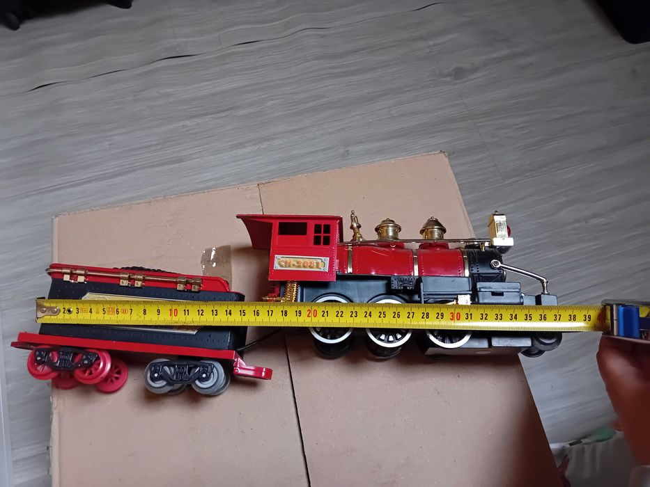 lokomotywa czerwona classical train