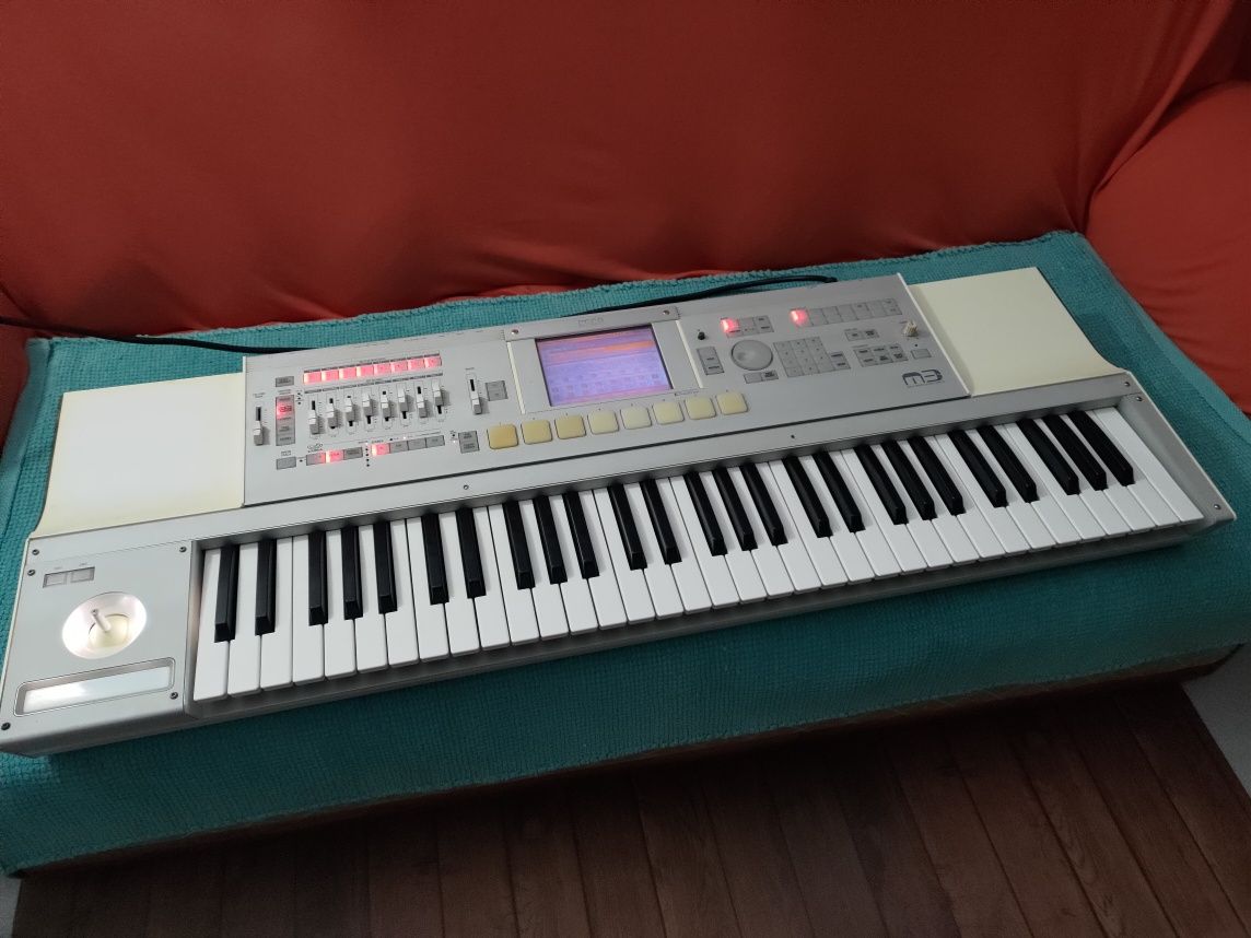 Korg M3 - 61 (Expanded)