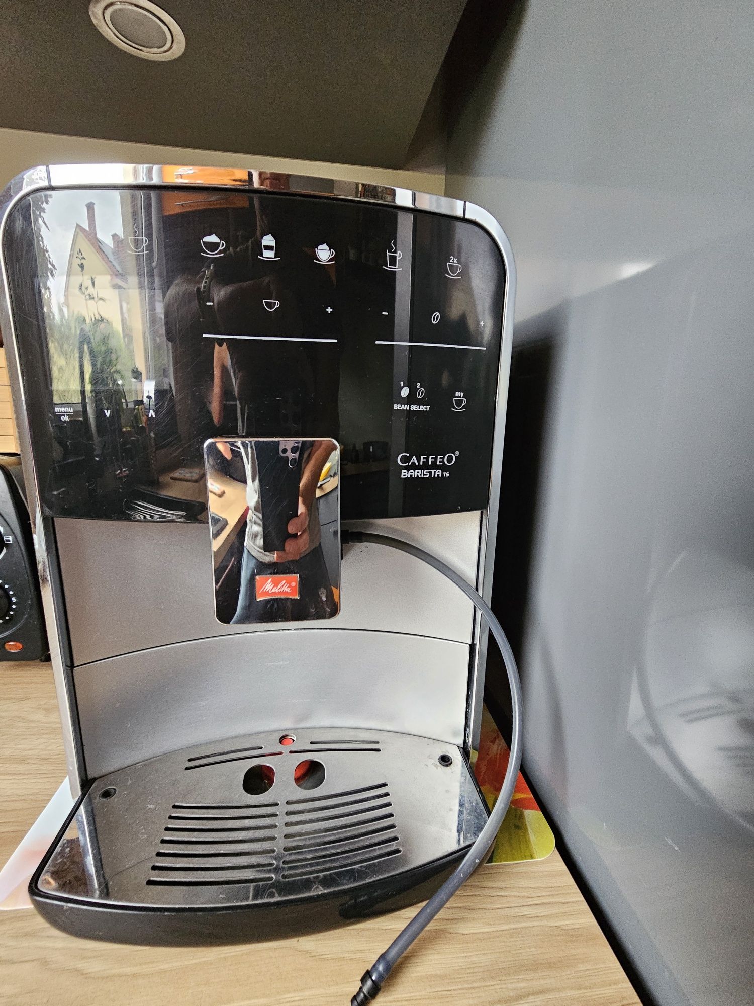 Automatyczny ekspres ciśnieniowy Melitta Caffeo Barista T