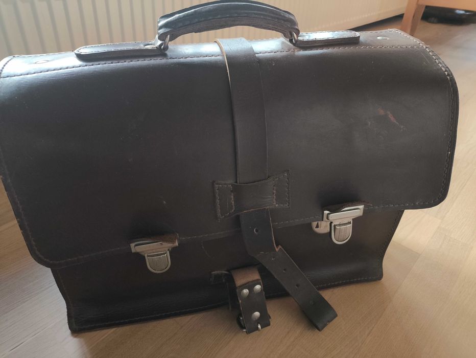 Teczka z czasu PRL brązowa