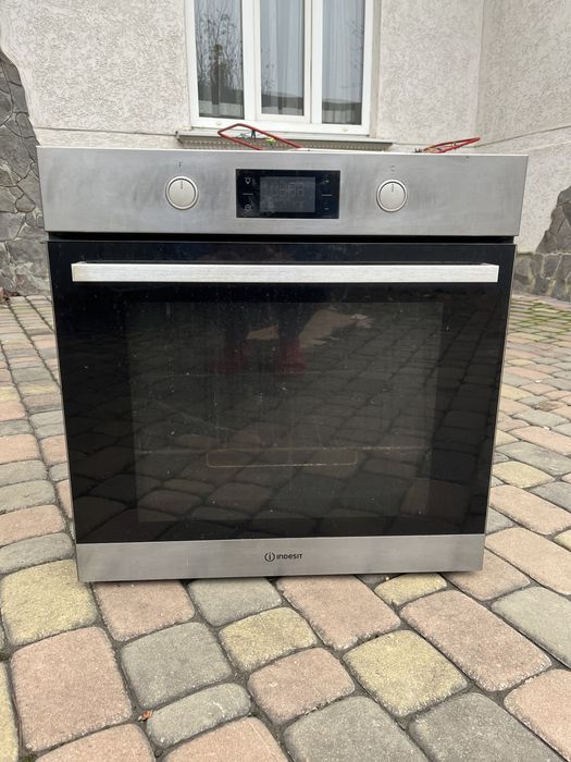 Продам електричну духовку