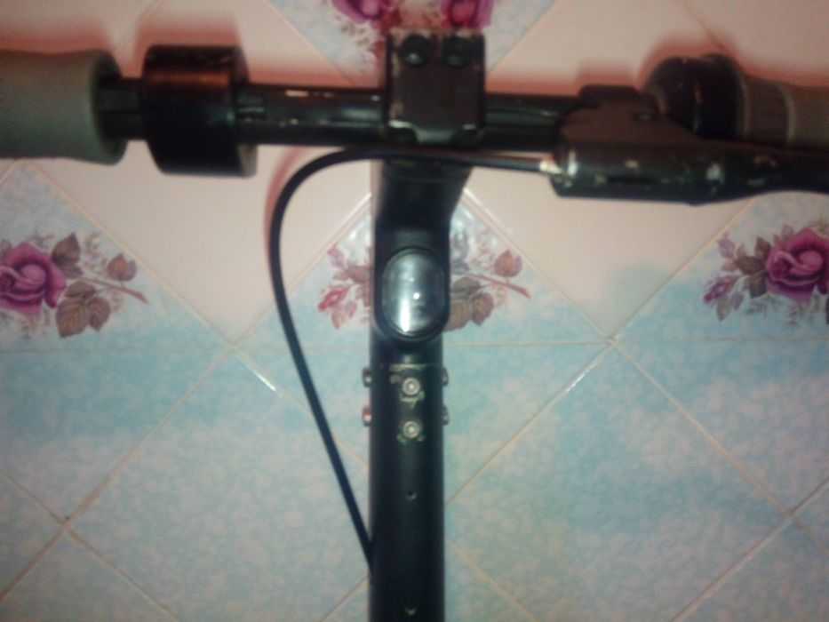 Segway Ninebot G30 MAX рулевая колонка в сборе.