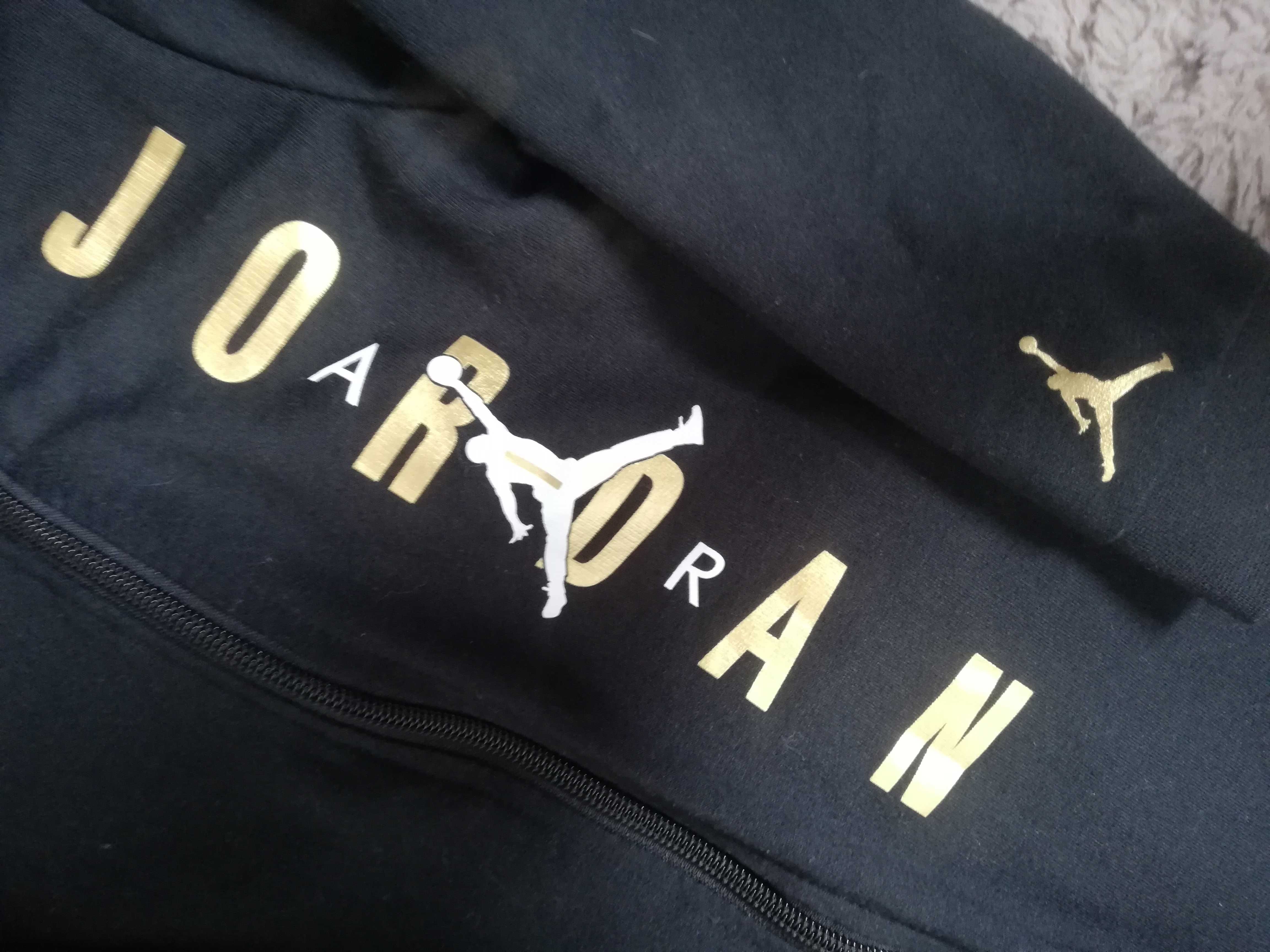 Jordan Pajacyk z zamkiem na całej długości Jordan - Czerń