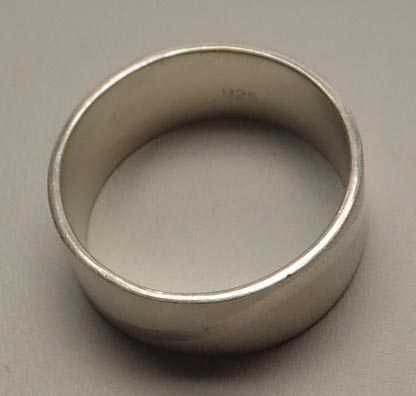 Srebrna obrączka matowo polerowane pasy  R.22.  8,2 mm.