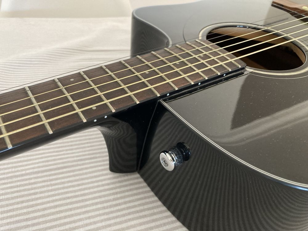 Fender CD60-SCE guitarra acústica