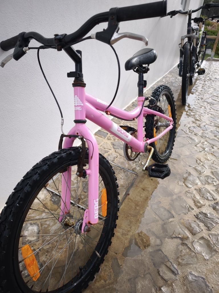 Bicicleta Infantil BERG  80€ negociaveis

Vende-se bicicleta BER