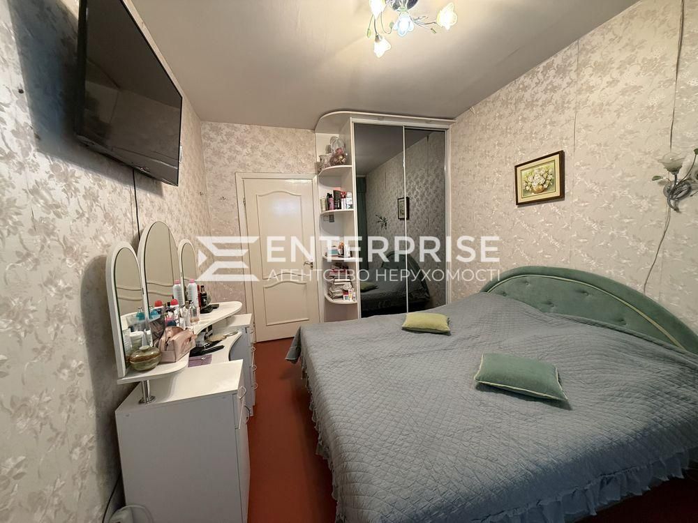 Продаж 2к квартири вул. Озерна, 14 Оболонський район